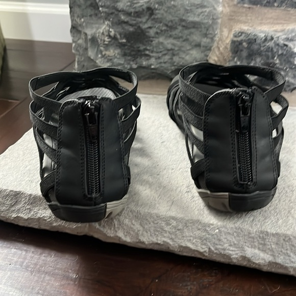 Bare Traps Gladiator Sandals - Picture 4 of 5